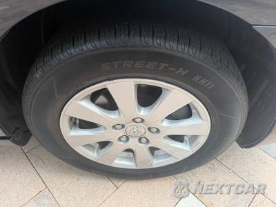 2009 Toyota Camry XLE - zdjęcie 51 z 74 - miniatura
