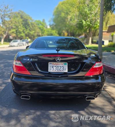 2013 Mercedes-Benz SLK 250 - zdjęcie 8 z 9 - miniatura