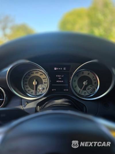 2013 Mercedes-Benz SLK 250 - zdjęcie 2 z 9 - miniatura
