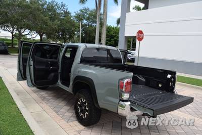 2022 Toyota Tacoma TRD Off-Road Crew Cab Medium Bed - zdjęcie 54 z 140 - miniatura