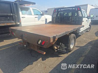 2019 Ford Super Duty F-350 Cab Chassis XL Crew Cab DRW - zdjęcie 4 z 46 - miniatura