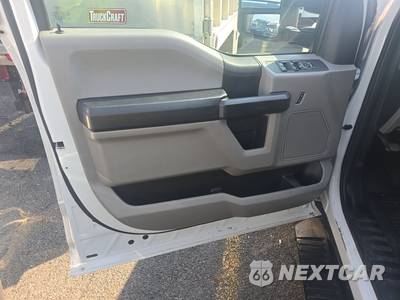 2019 Ford Super Duty F-350 Cab Chassis XL Crew Cab DRW - zdjęcie 9 z 46 - miniatura