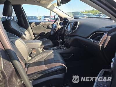 2022 Jeep Cherokee Latitude Lux - zdjęcie 8 z 30 - miniatura