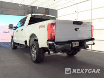 2025 Ford Super Duty F-250 XLT Crew Cab Medium Bed - zdjęcie 6 z 31 - miniatura