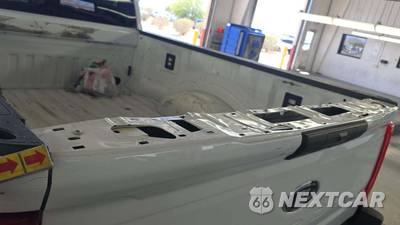 2025 Ford Super Duty F-250 XLT Crew Cab Medium Bed - zdjęcie 28 z 31 - miniatura