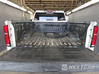2025 Chevrolet Silverado 2500HD LTZ Crew Cab Medium Bed 1LZ - zdjęcie 16 z 33 - miniatura