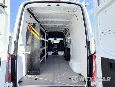 2019 Mercedes-Benz Sprinter 2500 Cargo Van Standard Roof 144.0" WB - zdjęcie 10 z 21 - miniatura