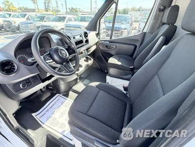 2019 Mercedes-Benz Sprinter 2500 Cargo Van Standard Roof 144.0" WB - zdjęcie 13 z 21 - miniatura