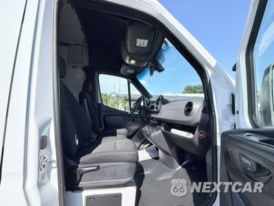 2019 Mercedes-Benz Sprinter 2500 Cargo Van Standard Roof 144.0" WB - zdjęcie 19 z 21 - miniatura