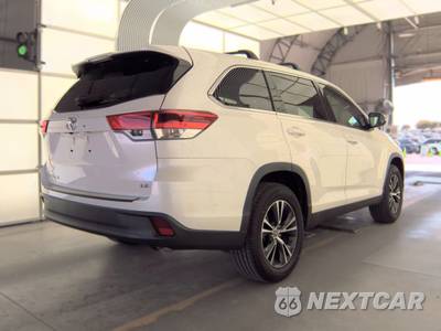 2019 Toyota Highlander LE Plus - zdjęcie 5 z 37 - miniatura