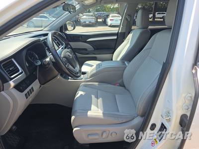 2019 Toyota Highlander LE Plus - zdjęcie 13 z 37 - miniatura