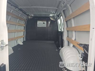 2025 Chevrolet Express 2500 Cargo Van 1WT 135.0" WB - zdjęcie 16 z 29 - miniatura