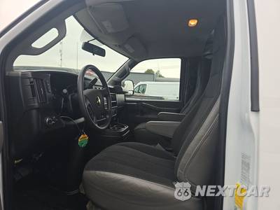 2025 Chevrolet Express 2500 Cargo Van 1WT 135.0" WB - zdjęcie 7 z 29 - miniatura