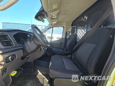 2025 Ford Transit 250 Cargo Van Low Roof 130.0" WB - zdjęcie 7 z 31 - miniatura