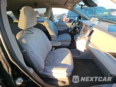 2020 Toyota Sienna L 7-Passenger 119.3" WB - zdjęcie 8 z 57 - miniatura