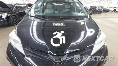 2020 Toyota Sienna L 7-Passenger 119.3" WB - zdjęcie 43 z 57 - miniatura