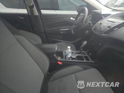 2018 Ford Escape SE - zdjęcie 8 z 15 - miniatura