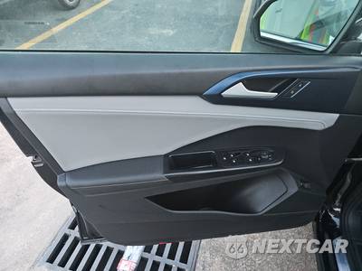 2024 Volkswagen Taos SE - zdjęcie 9 z 18 - miniatura