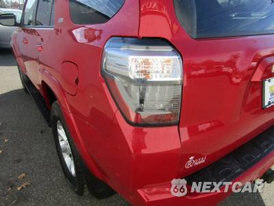 2020 Toyota 4Runner SR5 Premium - zdjęcie 9 z 50 - miniatura
