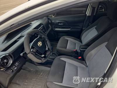 2019 Toyota Prius c L - zdjęcie 9 z 20 - miniatura