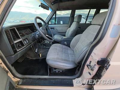 1992 Jeep Cherokee Laredo - zdjęcie 7 z 40 - miniatura