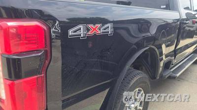 2024 Ford Super Duty F-250 Lariat Crew Cab Medium Bed - zdjęcie 21 z 35 - miniatura