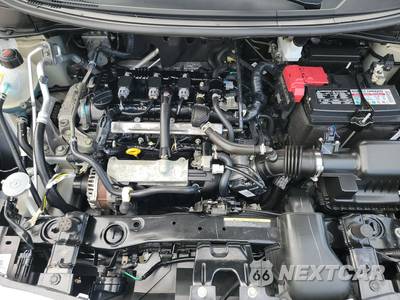 2025 Nissan Versa SV - zdjęcie 22 z 27 - miniatura