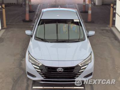 2025 Nissan Versa SV - zdjęcie 2 z 27 - miniatura