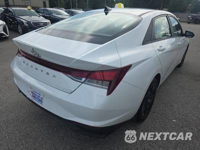 2022 Hyundai Elantra SEL - zdjęcie 4 z 21 - miniatura