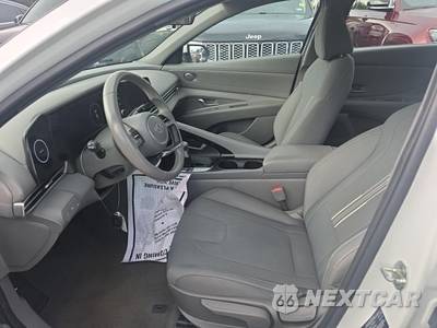 2022 Hyundai Elantra SEL - zdjęcie 13 z 21 - miniatura