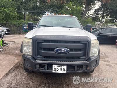 2013 Ford Super Duty F-450 Cab Chassis XL Crew Cab DRW - zdjęcie 2 z 17 - miniatura