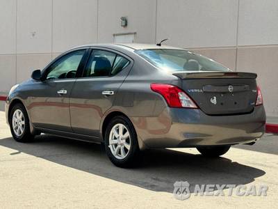 2014 Nissan Versa SV - zdjęcie 3 z 42 - miniatura