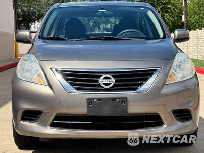 2014 Nissan Versa SV - zdjęcie 8 z 42 - miniatura