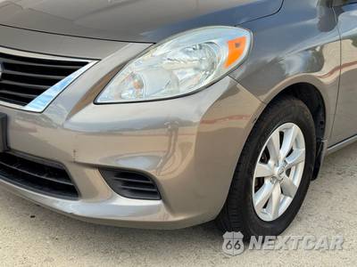 2014 Nissan Versa SV - zdjęcie 29 z 42 - miniatura