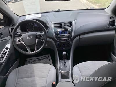 2017 Hyundai Accent Value Edition Sedan - zdjęcie 12 z 16 - miniatura