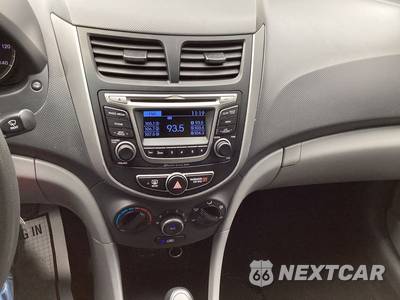 2017 Hyundai Accent Value Edition Sedan - zdjęcie 15 z 16 - miniatura