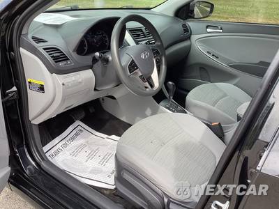 2017 Hyundai Accent Value Edition Sedan - zdjęcie 9 z 16 - miniatura