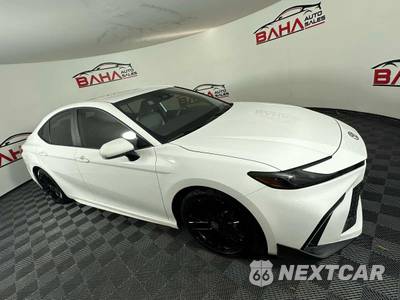 2025 Toyota Camry SE - zdjęcie 11 z 42 - miniatura