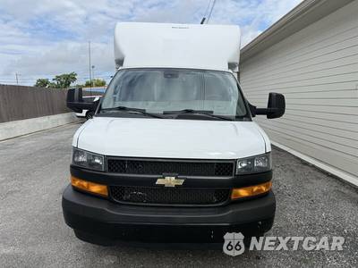 2022 Chevrolet Express 3500 Cutaway 1WT - zdjęcie 3 z 23 - miniatura