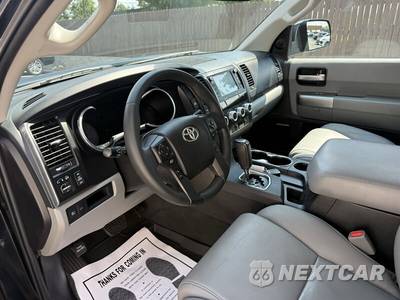 2021 Toyota Sequoia Limited - zdjęcie 12 z 44 - miniatura