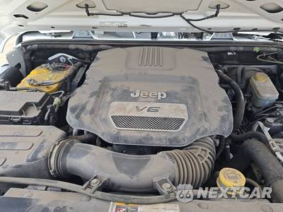 2015 Jeep Wrangler Unlimited Freedom Edition - zdjęcie 16 z 27 - miniatura