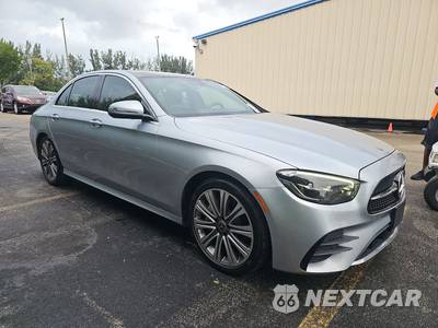 2021 Mercedes-Benz E 450 4MATIC Sedan - zdjęcie 3 z 18 - miniatura