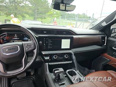 2026 GMC Sierra 1500 Denali Ultimate Crew Cab Short Bed - zdjęcie 17 z 29 - miniatura