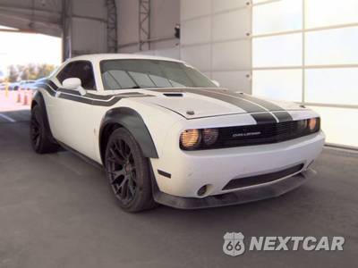 2014 Dodge Challenger SXT - zdjęcie 3 z 46 - miniatura