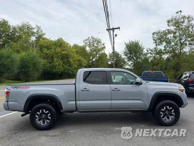 2020 Toyota Tacoma TRD Off-Road Crew Cab Long Bed - zdjęcie 7 z 43 - miniatura