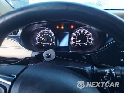 2018 Toyota Avalon Limited - zdjęcie 12 z 19 - miniatura