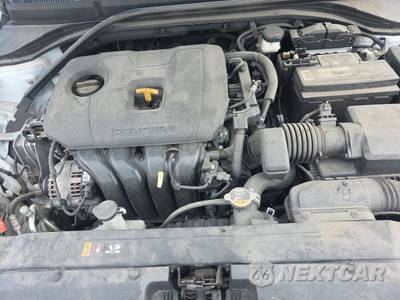 2020 Hyundai Elantra SE Sedan - zdjęcie 15 z 21 - miniatura