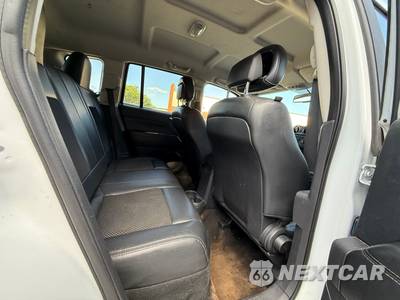 2016 Jeep Compass Latitude - zdjęcie 10 z 14 - miniatura