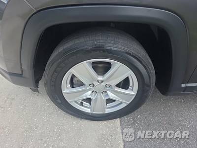 2022 Jeep Compass Latitude - zdjęcie 8 z 21 - miniatura