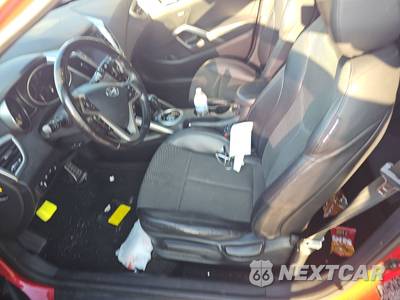 2013 Hyundai Veloster w/Black Interior - zdjęcie 7 z 19 - miniatura